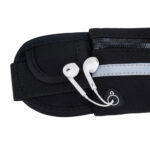 Ultimate Running Belt with bottle holder and headphone outlet black τσαντάκι μέσης για σπόρ - Image 7