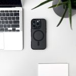 Fashion Case compatible with MagSafe for iPhone 17 – black – Mobit.gr